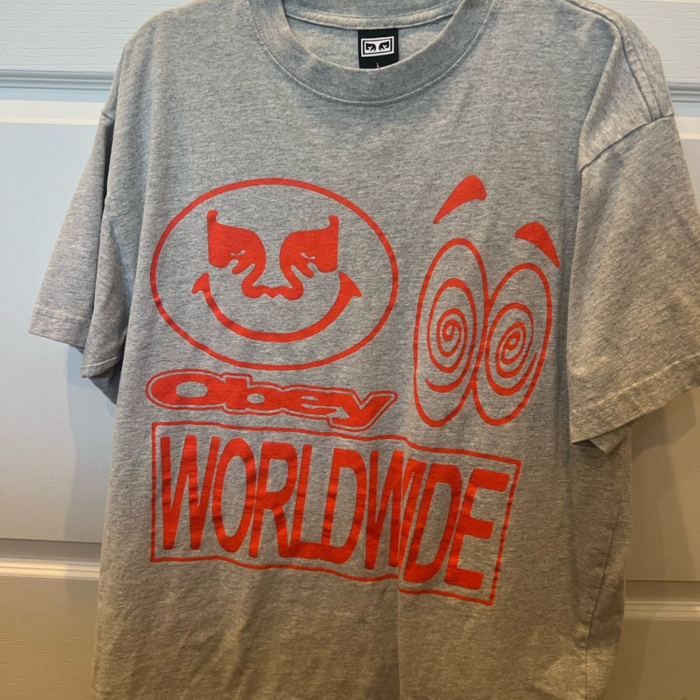 Obey worldwide shirt size large